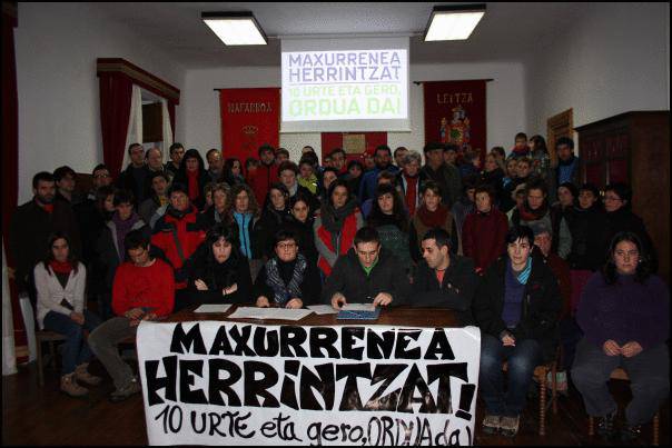 Maxurrenea atzera herriari itzultzea eskatu dute leitzarrek