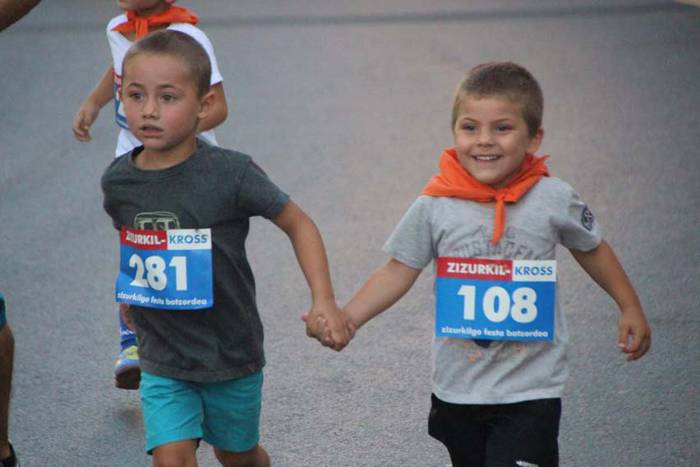 zizurkil kros mistoa 2015 festak 27 1441736297223