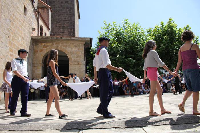 Asteasu jaiak sanpedro 2015 dantzasoka 52 1435582592742