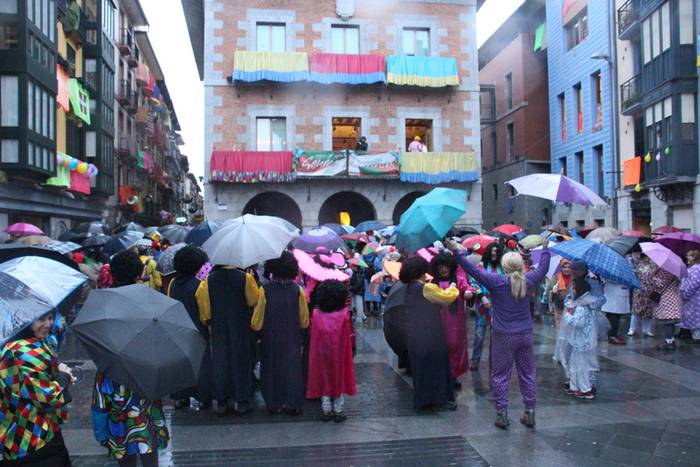 zaldunita diana 2015 inauteriak 1 7 1423992188810