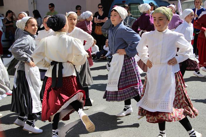 dantzari txiki anoeta 2015 4 1433141452905