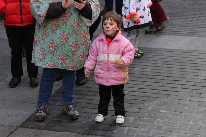 Kaleko giroa, Ostegun Gizena 2015 48 1423757971871