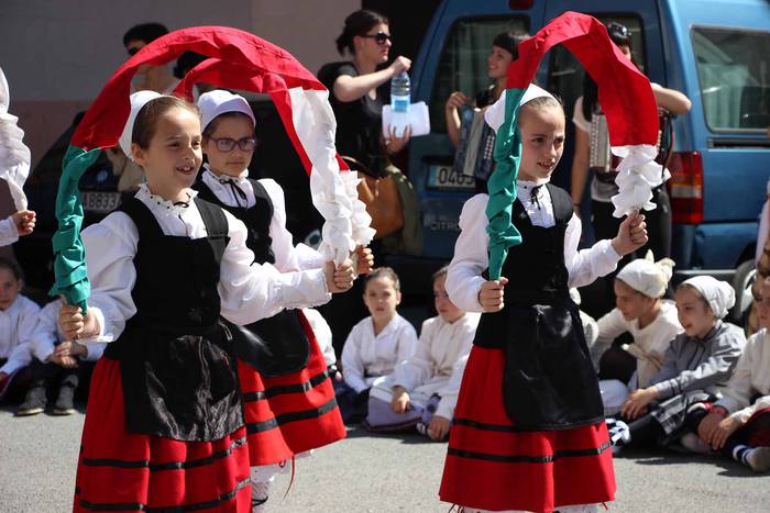 dantzari txiki anoeta 2015 6 1433141465688