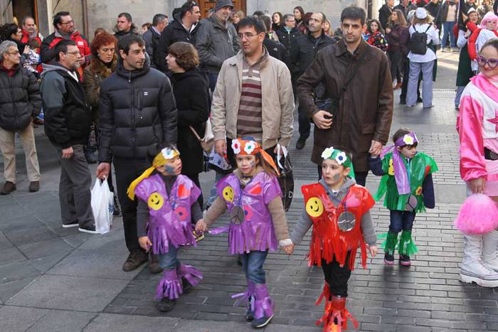 Kaleko giroa, Ostegun Gizena 2015 53 1423757977925