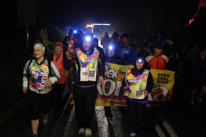 19. Korrika, furgonetatik 2 1426939494915