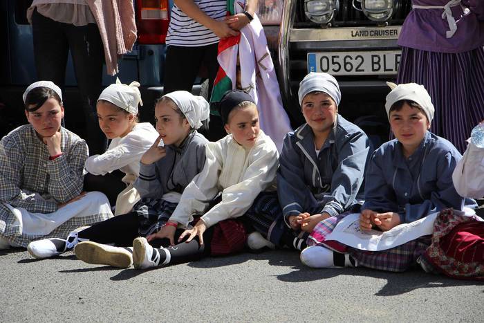 dantzari txiki anoeta 2015 10 1433141489238