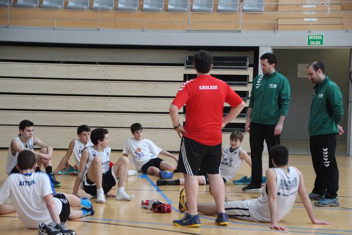 euskal selekzioa kadeteak tolosan 17 1427734780055