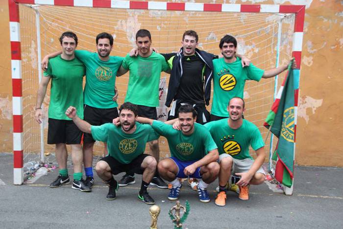 Santio jaietako futbito txapelketa 2015 11 1438009779282