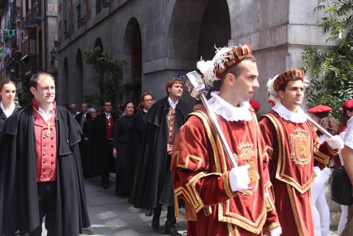 san joan eguna tolosa 2015 560 1435258341054