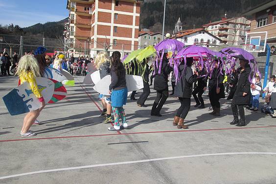 Eskolak, Ostegun Gizena, Inauteriak 2015 3 1423757552343