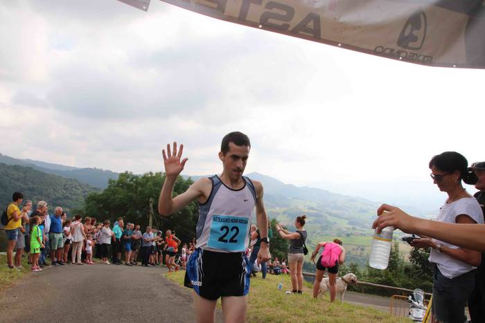 Aitor Regillagak eta Lourdes 99 1531661137575