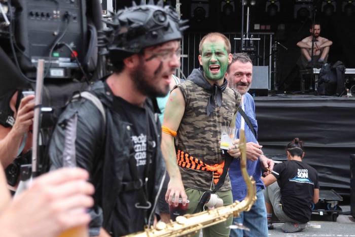 Norberak bere bazkaria, eta  47 1532631289921