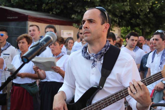 Bero sargoria, sagardoz bust 54 1532982194163