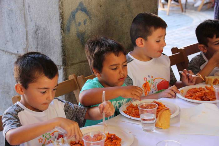 Tripa beteta, dantzan pasa d 2 1563205314130