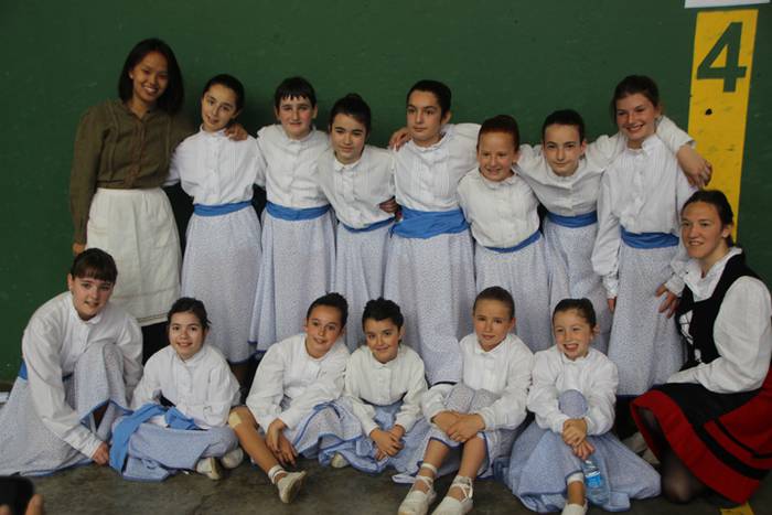 Txikienen oinak dantzan, fes 24 1527423379582