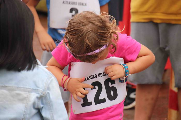 Asteasuko haurrek hasi dute  13 1530187896186