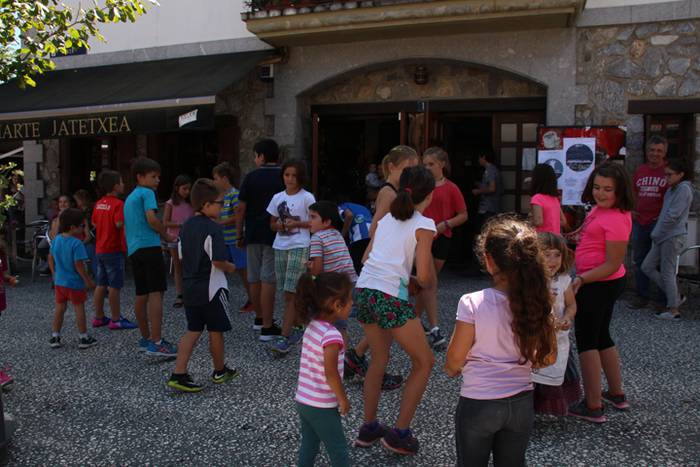 ZIZURKILGO JAIAK 2017. TXUPI 17 1502547410422