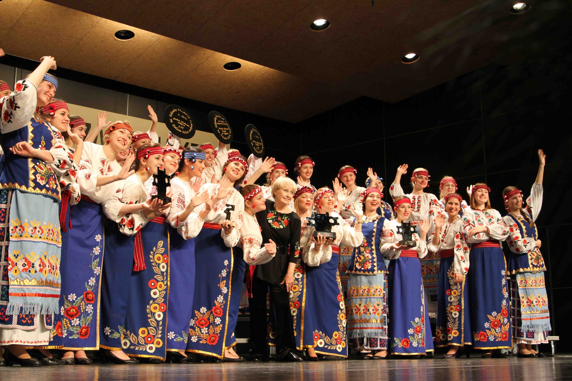 Ingenium eta Kiev, sari banaketa ekitaldiko protagonistak