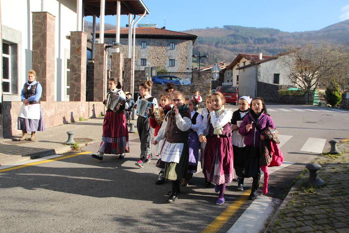 Gabon eskea eta olentzero 2015 119 1450964210676