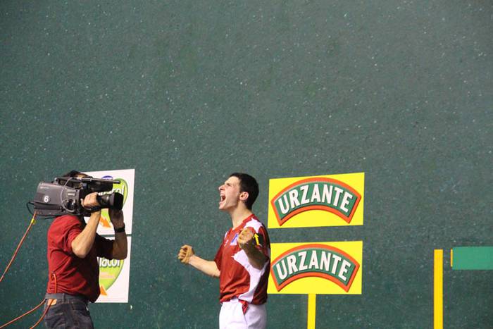 Altuna-Artola ligaxkako lehen partida 25 1445033126248