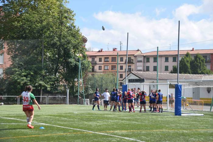 Motor eta errugbi zaleen bil 144 1535805892085