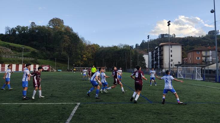 Intxurre Futbol Taldeak Frantzian erail duten tolosarra izango du gogoan