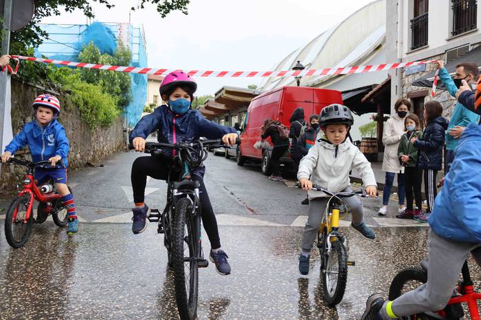 XXI. Biatloia egin dute Zizu 14 1621162208458