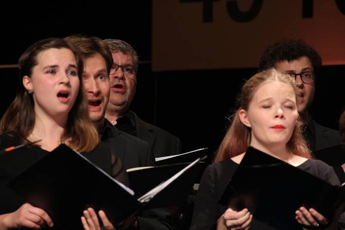 TOLOSAKO ABESBATZA LEHIAKETA 45 1509741553549