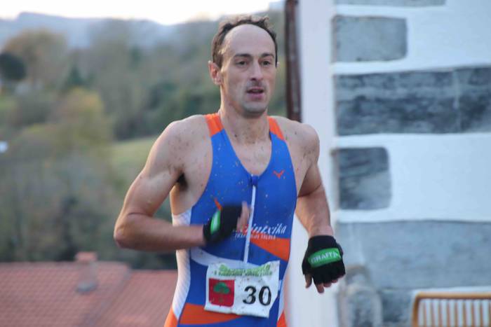 Alexander Ordeñana eta Zuriñ 91 1543079313702