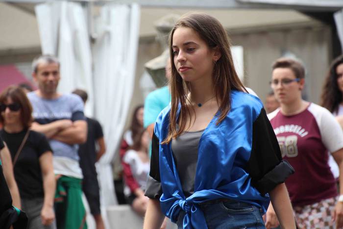 Kuadrilla eguna, termometroa 74 1530370137424