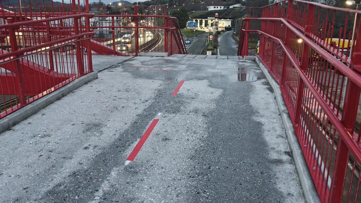Bidegorri berriaren segurtasun faltak kezka sortu du