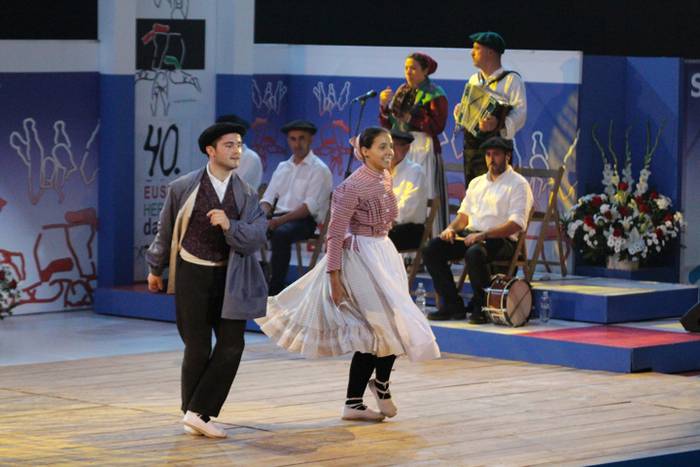 Euskal Herriko 40. dantza txapelketa  35 1476696318547