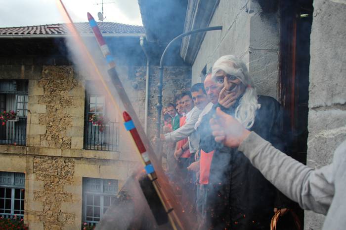 Sorgina agertu, eta Asteasu  21 1498677991012