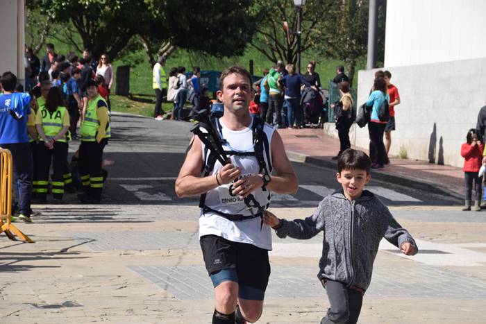 Hassan Ait Chaou eta Maitane 129 1489934310366