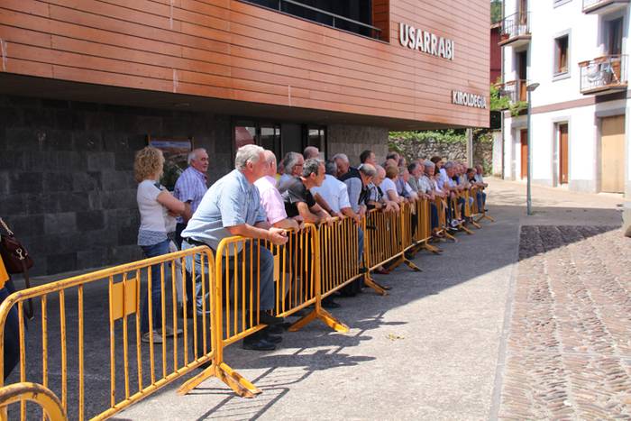 Idi erakustaldia Asteasuko p 1 1494859784935