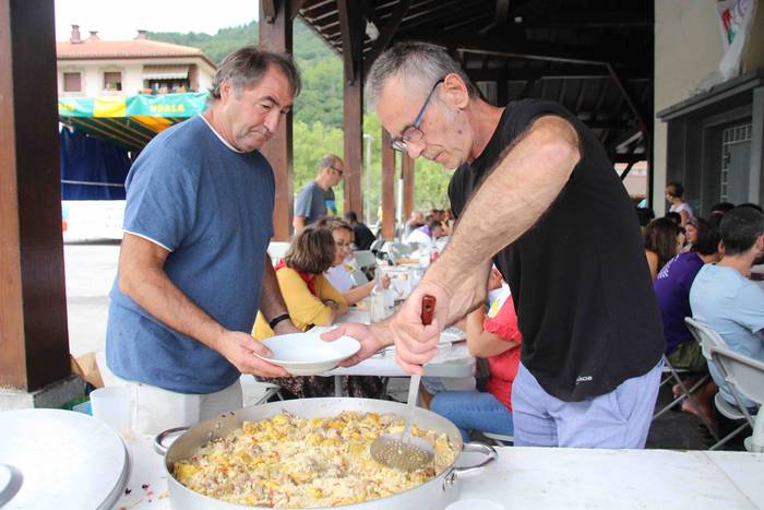 Paella, kuadrilla eguneko er 15 1565447295436