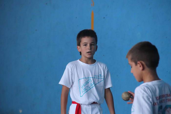 Rosa Soroa raketistari omena 17 1536497138788