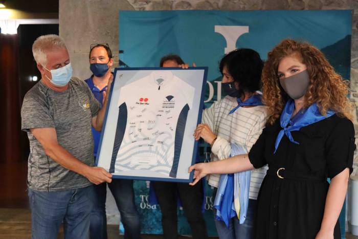 Tolosa urdinez jantzi da 13 1632073495003