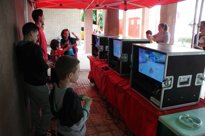 Auzo giroa mantenduz Amarotzen 22 1467476498114