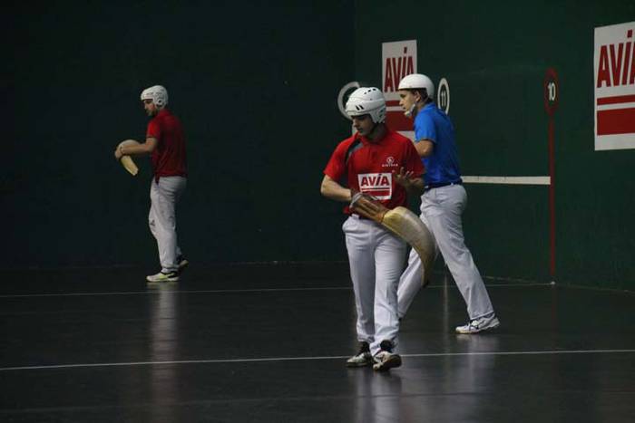 ZESTA PUNTA ELOLAREN OROIMEN 90 1512735769041