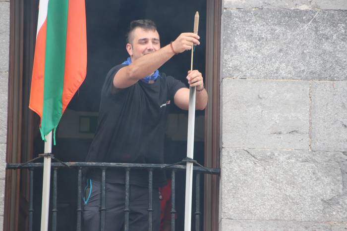 Hiru egun bete, Hernialden