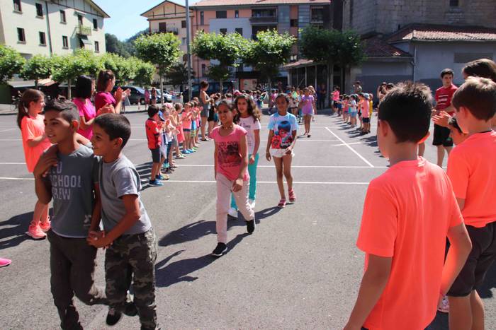 Saharako haurrei harrera egi 17 1530544056806