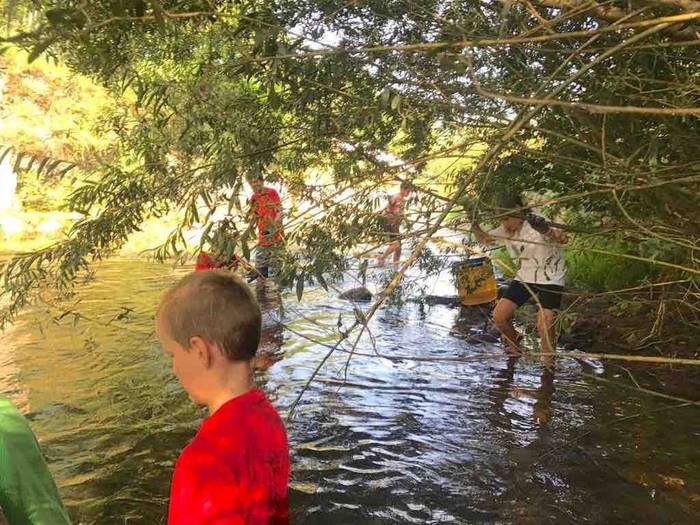 Ibarrako gazteek erreka garb 5 1532681529730