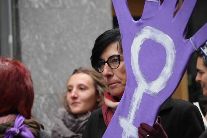 Diskurtsoak politika feminis 18 1543069893777