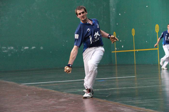 Herriko semea bultzatzen 25 1472060820850