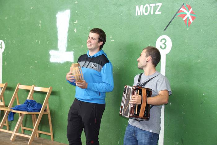 Bertsoak azken mugan 2 1474221570357