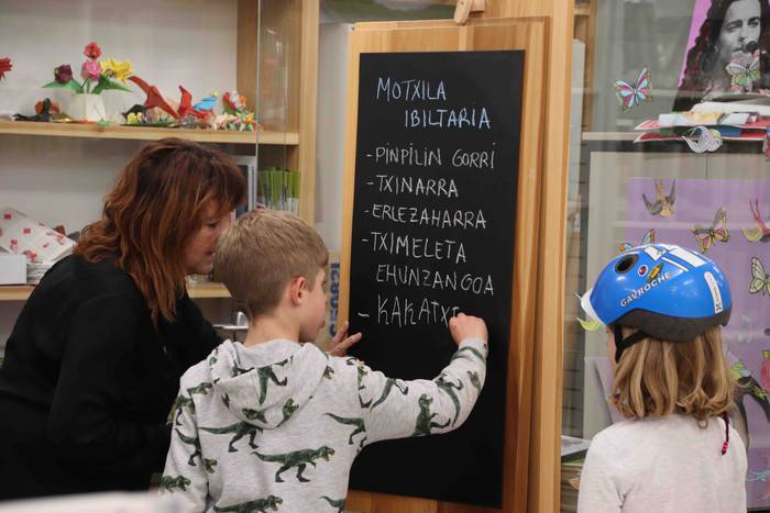 'Ama hizkuntzaren kantuak et 21 1580895653328