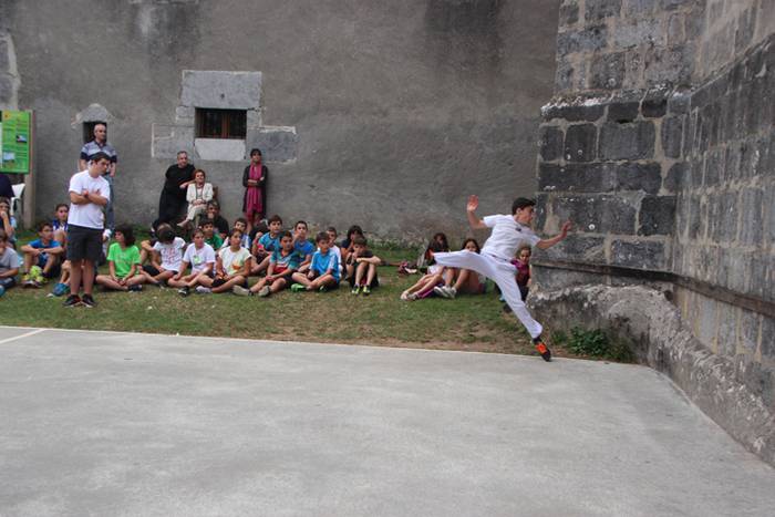 Puzgarriak, pilota eta karta 39 1501613900085