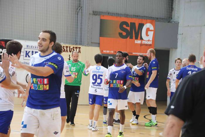 Tolosa CF eskubaloia prest d 53 1535892688594