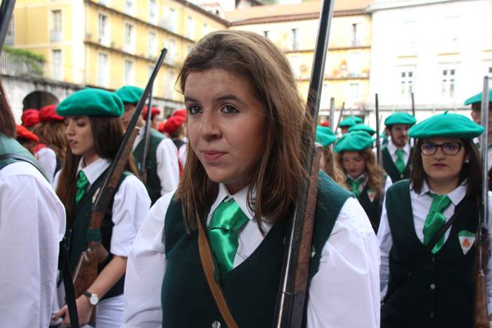 Lizarrez apaindutako kaleeta 113 1498311809400